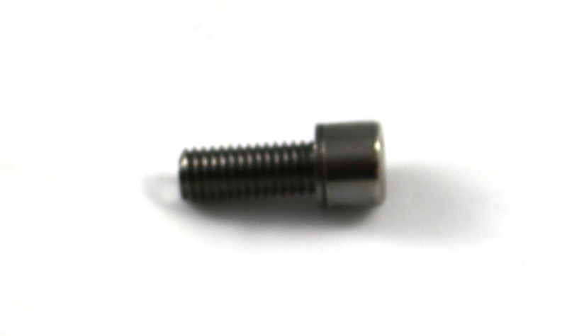 Saddle angle adjust screw